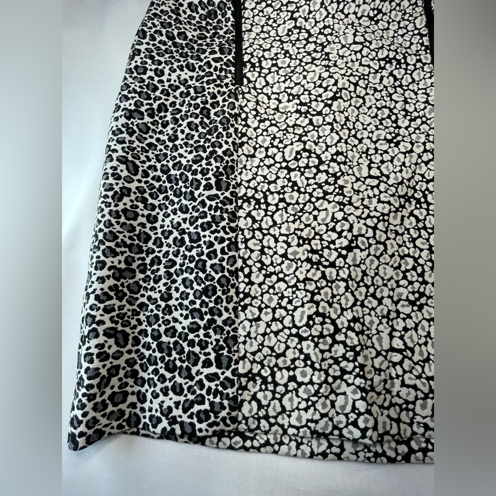 Anne Taylor Animal Print Skirt | Size 8 - Picture 2 of 13